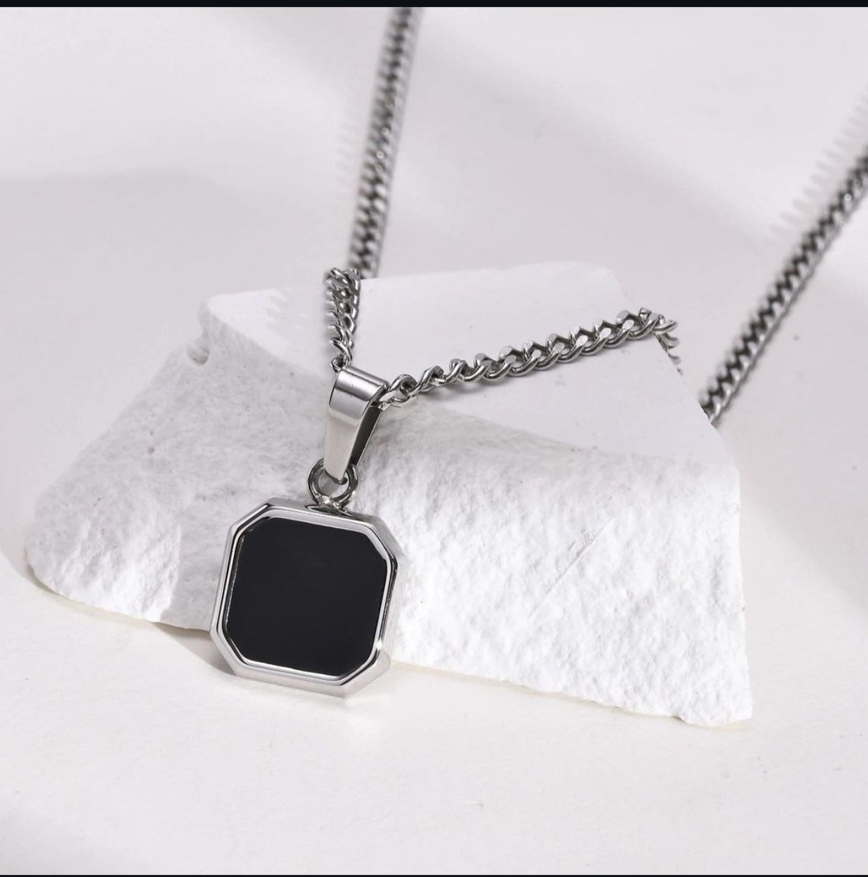 HEFNEX Noir Edge Onyx Pendant – Bold Elegance in Stainless Steel