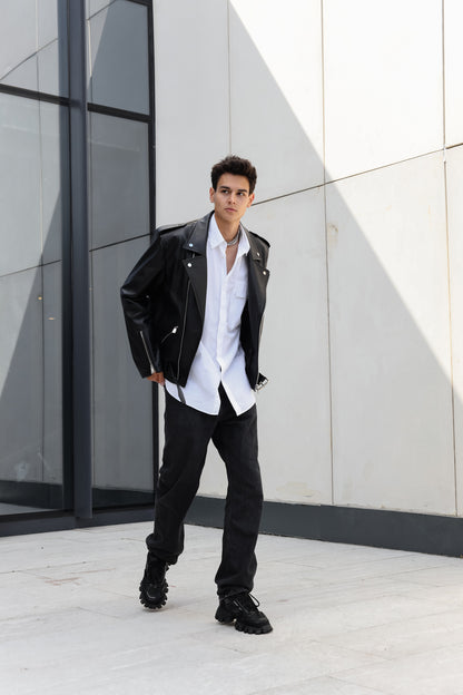 Timeless Black Leather Moto Jacket - The Ultimate Statement Piece for Bikers