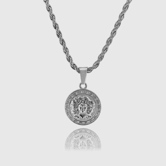 HEFNEX Mythic Medusa Silver Rope Pendant – Ancient Elegance Reimagined